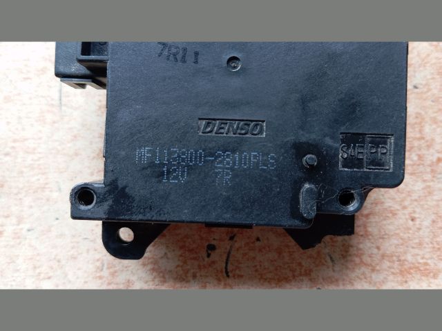 bontott TOYOTA AURIS Fűtés Állító Motor