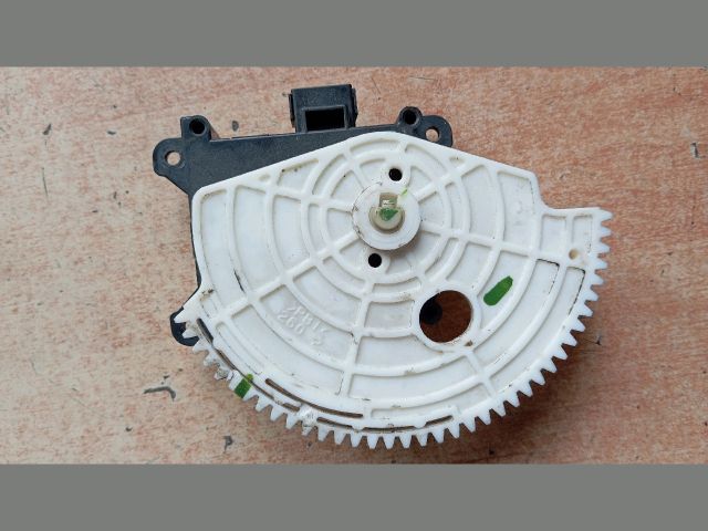 bontott TOYOTA AURIS Fűtés Állító Motor