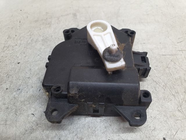 bontott TOYOTA AURIS Fűtés Állító Motor