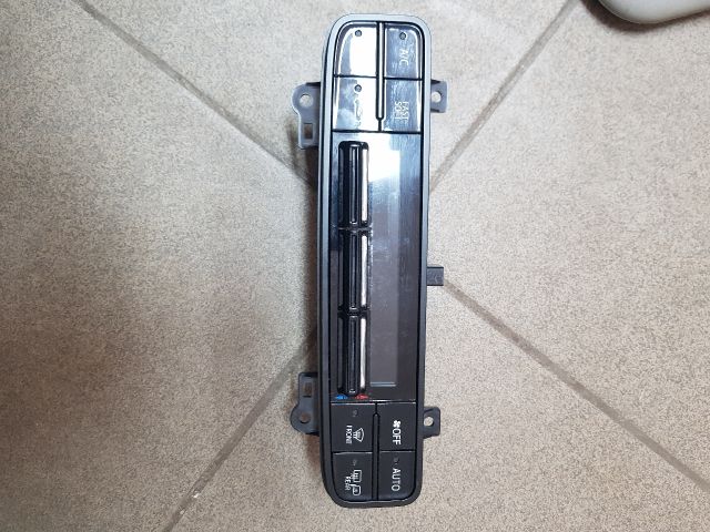 bontott TOYOTA AURIS Fűtés Vezérlő Modul