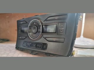 bontott TOYOTA AURIS Fűtéskapcsoló (digit klímás)