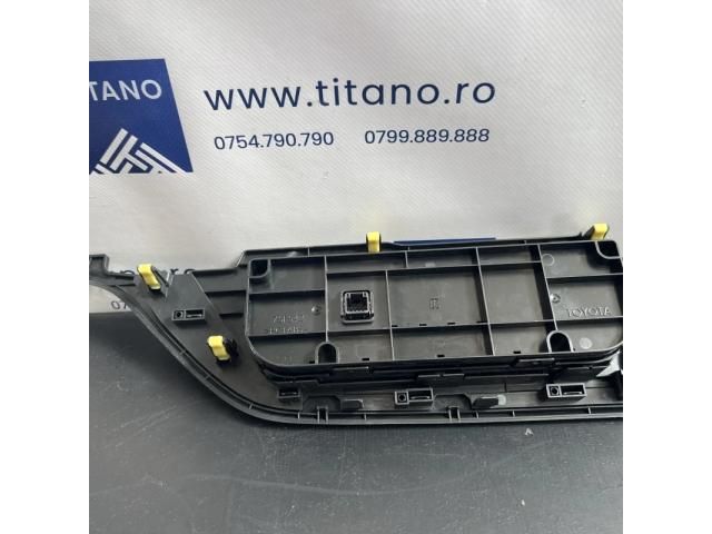 bontott TOYOTA AURIS Fűtéskapcsoló (digit klímás)