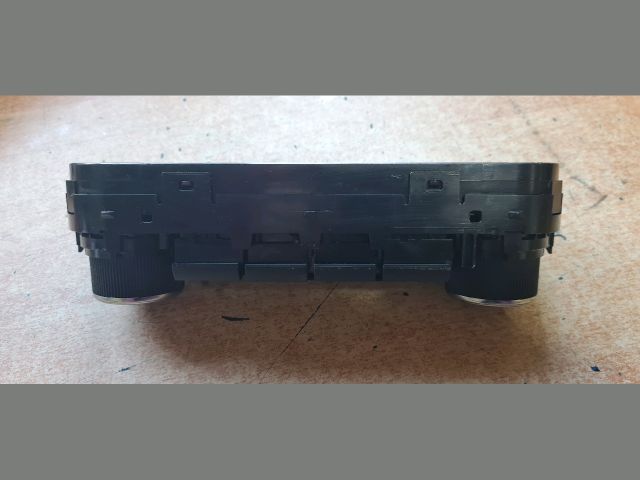 bontott TOYOTA AURIS Fűtéskapcsoló (digit klímás)