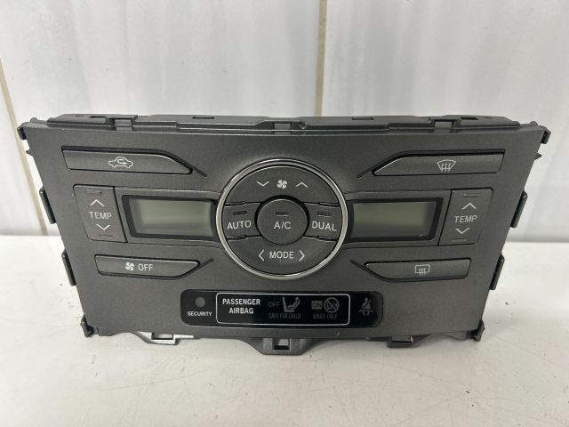 bontott TOYOTA AURIS Fűtéskapcsoló (digit klímás)