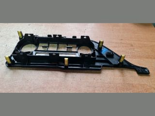 bontott TOYOTA AURIS Fűtéskapcsoló Keret