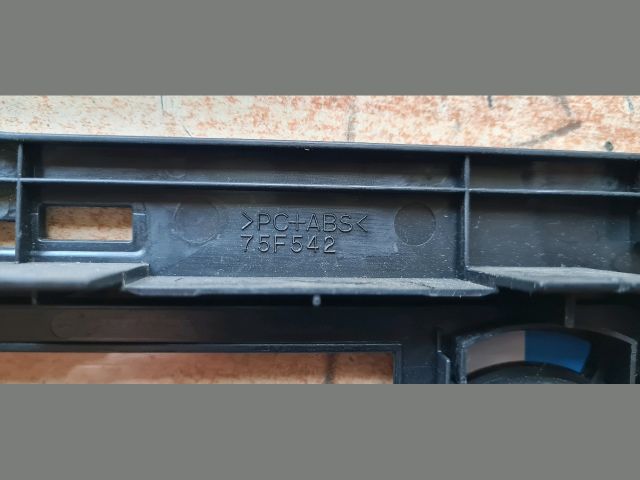 bontott TOYOTA AURIS Fűtéskapcsoló Keret