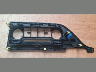 bontott TOYOTA AURIS Fűtéskapcsoló Keret