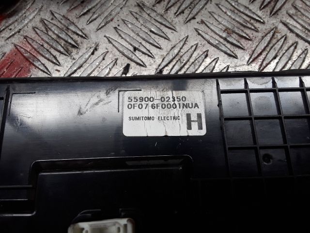 bontott TOYOTA AURIS Fűtéskapcsoló (manuális klímás)