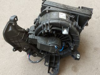 bontott TOYOTA AURIS Fűtőmotor (Klímás)