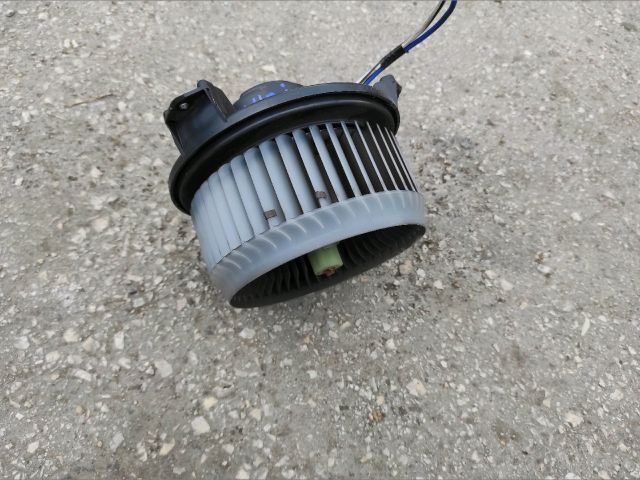 bontott TOYOTA AURIS Fűtőmotor (Klímás)