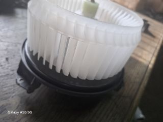 bontott TOYOTA AURIS Fűtőmotor (Nem klímás)