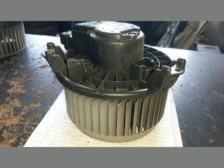 bontott TOYOTA AURIS Fűtőmotor (Nem klímás)