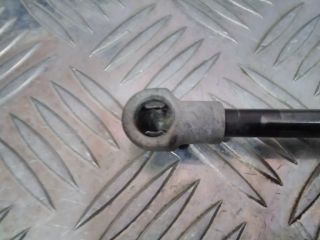 bontott TOYOTA AURIS Gázrugós Kitámasztó Teleszkóp Csomagtérajtó Bal