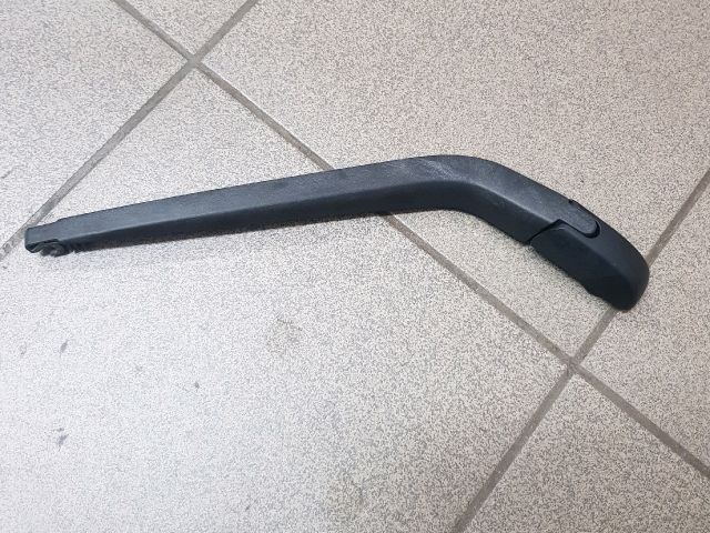 bontott TOYOTA AURIS Hátsó Ablaktörlő Kar