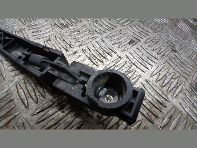 bontott TOYOTA AURIS Hátsó Ablaktörlő Kar