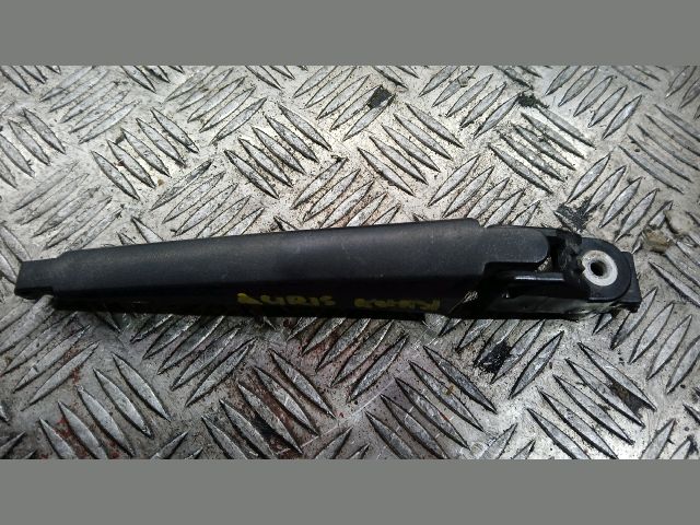 bontott TOYOTA AURIS Hátsó Ablaktörlő Kar