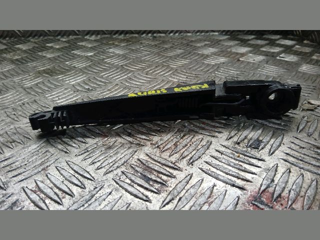 bontott TOYOTA AURIS Hátsó Ablaktörlő Kar