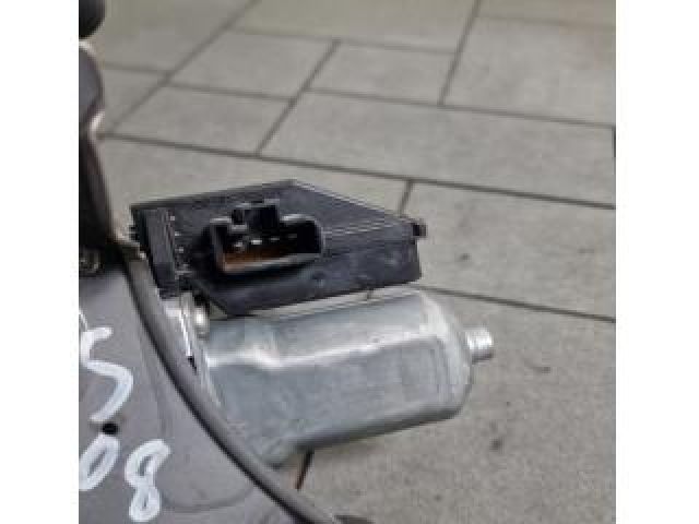 bontott TOYOTA AURIS Hátsó Ablaktörlő Motor