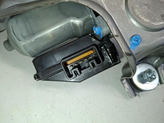 bontott TOYOTA AURIS Hátsó Ablaktörlő Motor