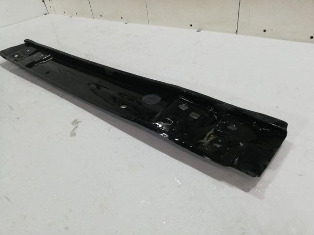 bontott TOYOTA AURIS Hátsó Lökhárító Merevítő (Fém)