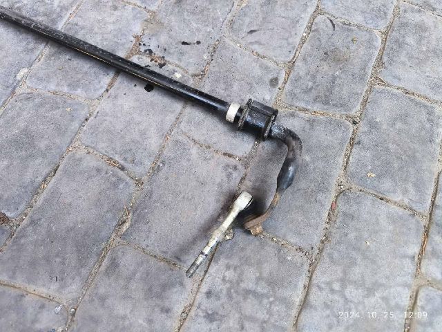 bontott TOYOTA AURIS Hátsó Vízszintes Stabilizátor Rúd