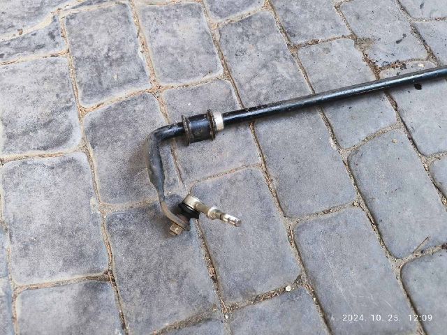 bontott TOYOTA AURIS Hátsó Vízszintes Stabilizátor Rúd