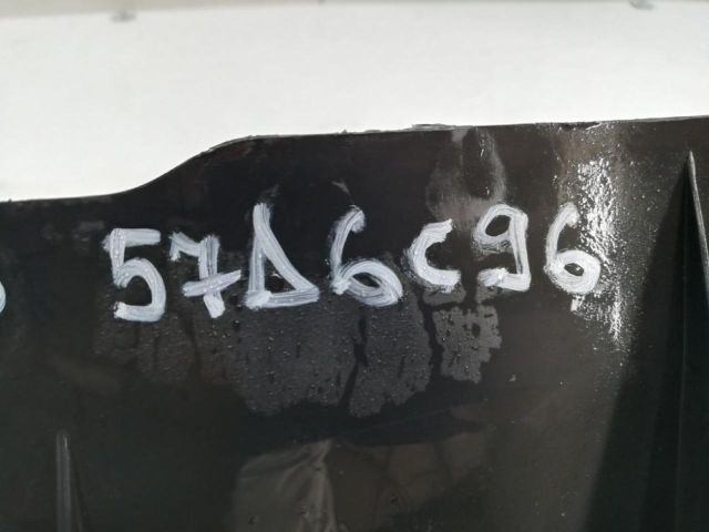 bontott TOYOTA AURIS Hűtőrács