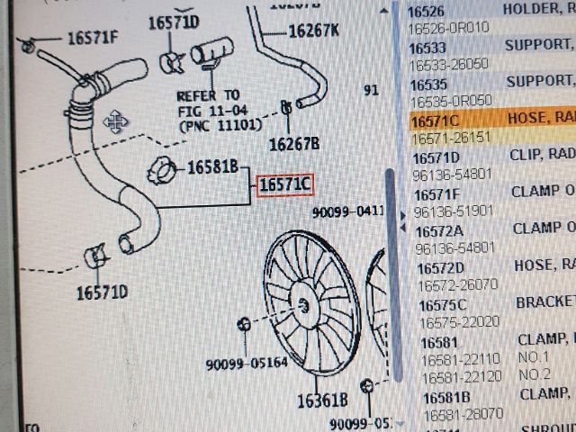 bontott TOYOTA AURIS Hűtővíz Elosztó Cső