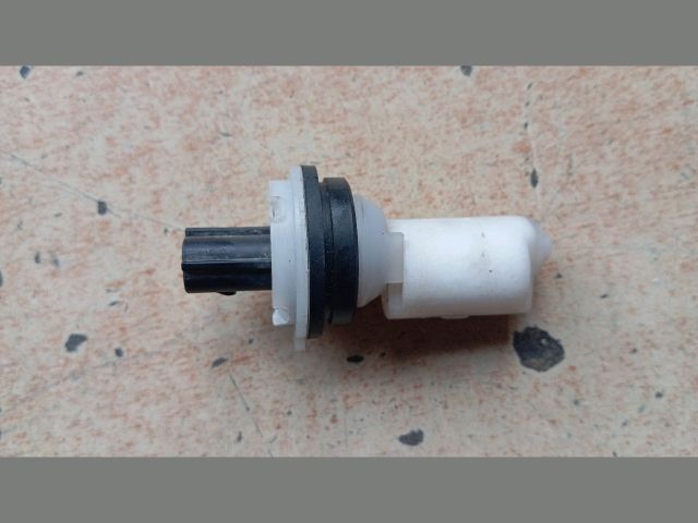 bontott TOYOTA AURIS Hűtővíz Szintjelző