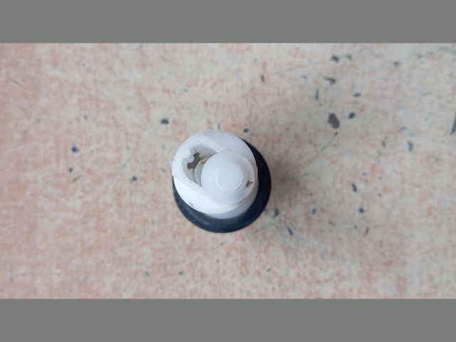 bontott TOYOTA AURIS Hűtővíz Szintjelző