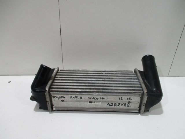 bontott TOYOTA AURIS Intercooler