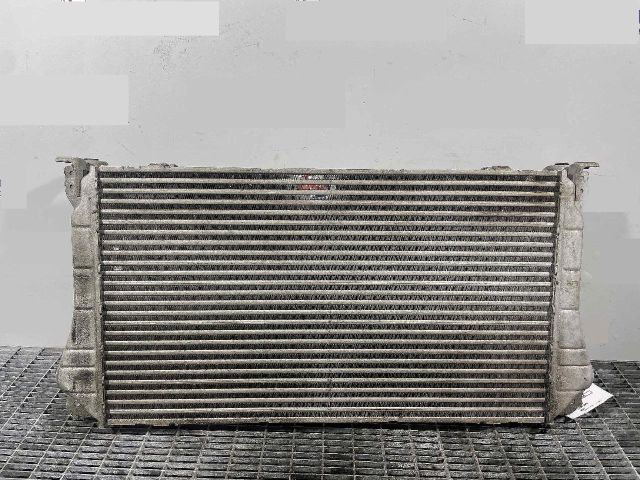 bontott TOYOTA AURIS Intercooler
