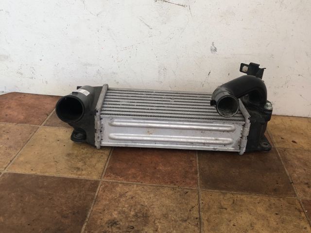 bontott TOYOTA AURIS Intercooler