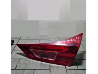 bontott TOYOTA AURIS Jobb Belső Hátsó Lámpa