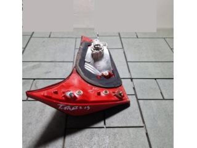 bontott TOYOTA AURIS Jobb Belső Hátsó Lámpa