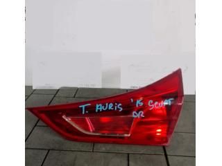 bontott TOYOTA AURIS Jobb Belső Hátsó Lámpa