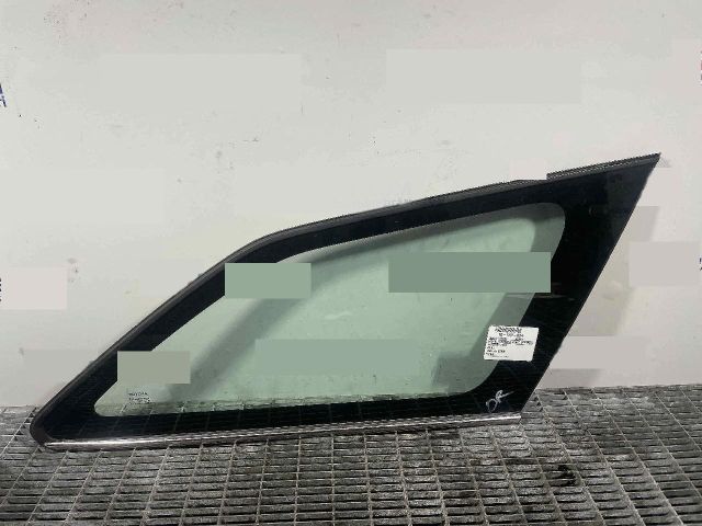 bontott TOYOTA AURIS Jobb C Oszlop