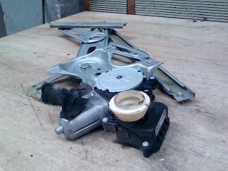 bontott TOYOTA AURIS Jobb első Ablakemelő Szerkezet (Elektromos)