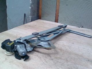 bontott TOYOTA AURIS Jobb első Ablakemelő Szerkezet (Elektromos)