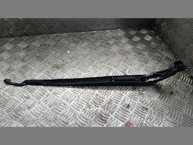 bontott TOYOTA AURIS Jobb első Ablaktörlő Kar