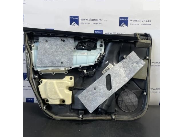 bontott TOYOTA AURIS Jobb első Ajtó Kárpit