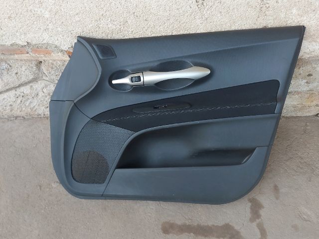 bontott TOYOTA AURIS Jobb első Ajtó Kárpit