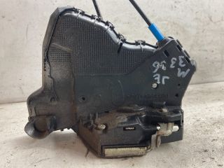 bontott TOYOTA AURIS Jobb első Ajtózár