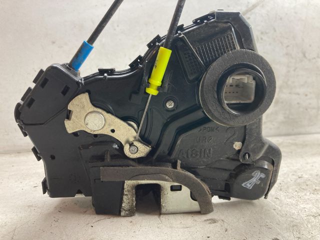 bontott TOYOTA AURIS Jobb első Ajtózár