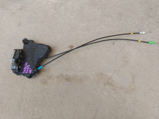 bontott TOYOTA AURIS Jobb első Ajtózár