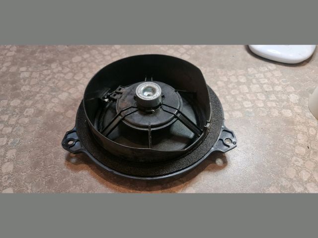 bontott TOYOTA AURIS Jobb első Hangszóró