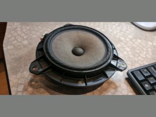 bontott TOYOTA AURIS Jobb első Hangszóró