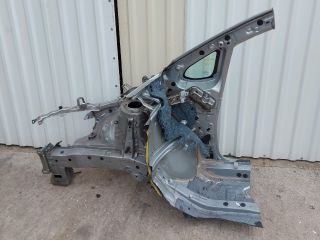 bontott TOYOTA AURIS Jobb első Negyed Karosszéria Csomag