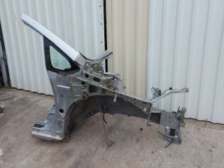 bontott TOYOTA AURIS Jobb első Negyed Karosszéria Csomag