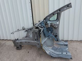 bontott TOYOTA AURIS Jobb első Negyed Karosszéria Csomag